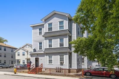 37 Colton St, Worcester, MA 01610 - Photo 1