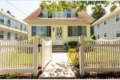 15 Kahler Ave, Milton, MA 02186 - Photo 1