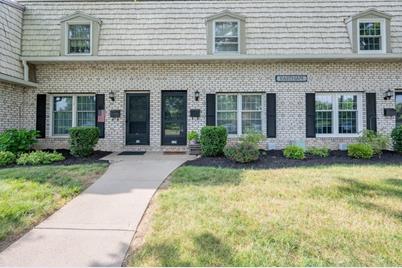 117 Corey Colonial #117, Agawam, MA 01001 - Photo 1