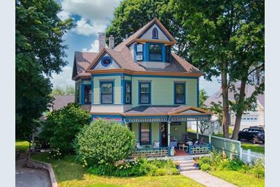 138 Walnut St, Clinton, MA 01510 - Photo 1