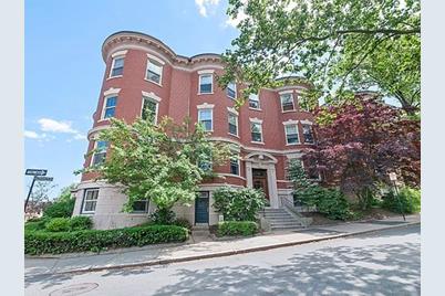 239 Rawson Rd #1, Brookline, MA 02445 - Photo 1