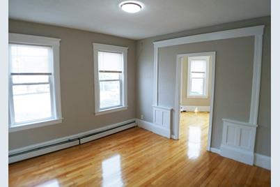76 Townsend St #2, Worcester, MA 01609 - Photo 1