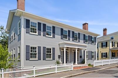 49 Pleasant St #1, Marblehead, MA 01945 - Photo 1