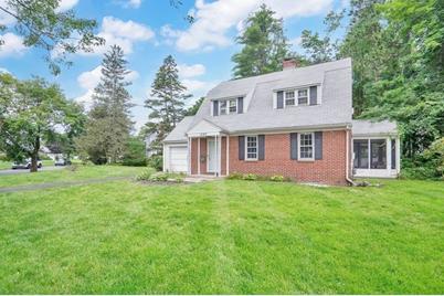 1562 Longmeadow St, Longmeadow, MA 01106 - Photo 1