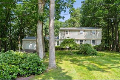 28 Candlewood Dr, Andover, MA 01810 - Photo 1