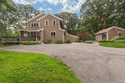 7 Leslie Road, Ipswich, MA 01938 - Photo 1