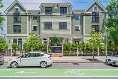 221 Beacon St #3, Somerville, MA 02143 - Photo 1