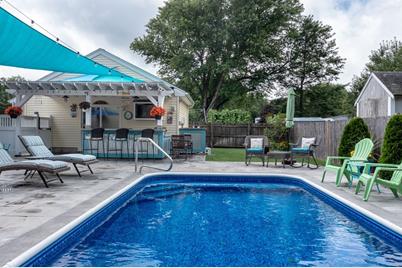 1121 Churchill St, New Bedford, MA 02745 - Photo 1