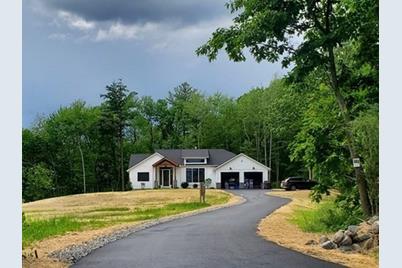 368 Flat Hill Rd, Lunenburg, MA 01462 - Photo 1