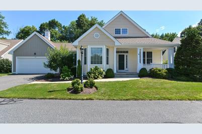 10 Braeburn Ln #10, Ashland, MA 01721 - Photo 1