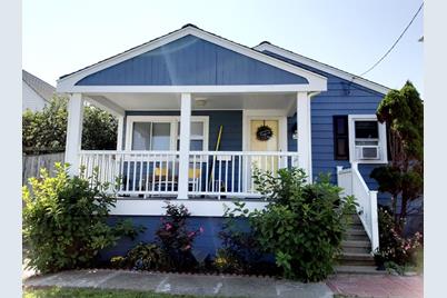 26 T St, Hull, MA 02045 - Photo 1