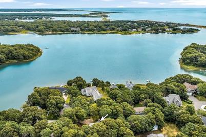 45 Captain Davis Ln, Falmouth, MA 02536 - Photo 1