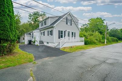 57 Victoria St, Dartmouth, MA 02747 - Photo 1