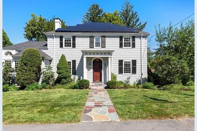 22 Howe Rd, Newton, MA 02459 - Photo 1