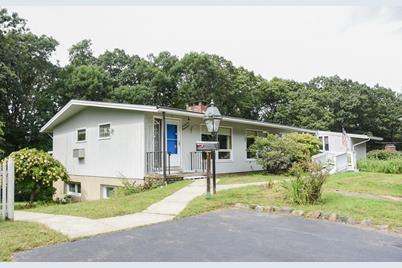 75 Wayside Rd, Worcester, MA 01605 - Photo 1