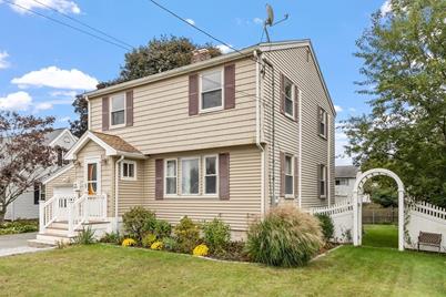 256 Lynn St, Peabody, MA 01960 - Photo 1