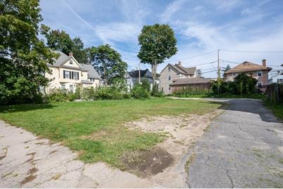 8 Dean St, Worcester, MA 01609 - Photo 1