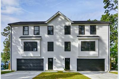 27 Milton St, Worcester, MA 01605 - Photo 1