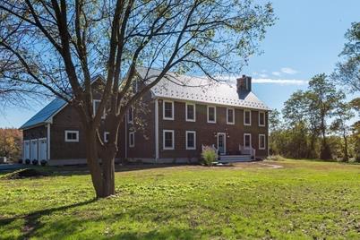 100 Bradley St, Seekonk, MA 02771 - Photo 1