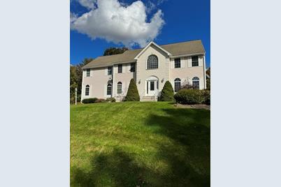 5 Hitching Post Lane, Methuen, MA 01844 - Photo 1