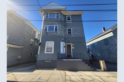47 Mulberry St - Photo 1