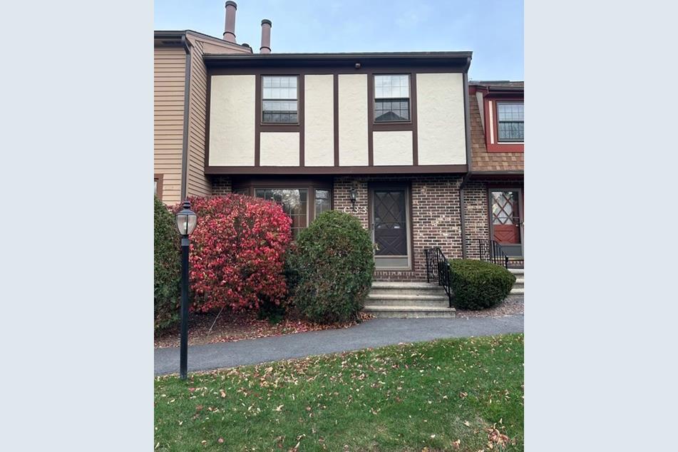 C33 Scotty Hollow Dr C33, Chelmsford, MA 01863 MLS 73178803