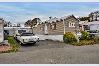 685 Broadway Tr #61, Malden, MA 02148 - Photo 1