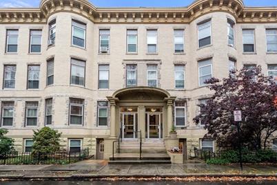 40 Winchester St #8, Brookline, MA 02445 - Photo 1