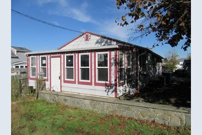 242 Welcome St, Fall River, MA 02721 - Photo 1