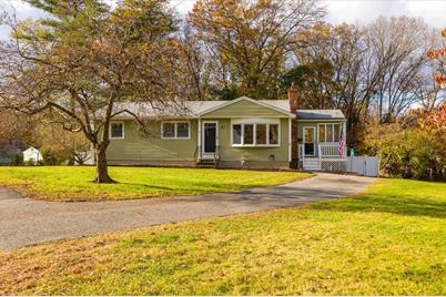 7 Dover Cir, Hudson, MA 01749 - Photo 1