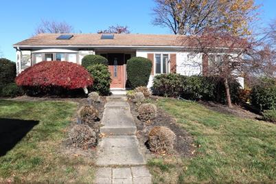 50 New York Ave, Somerset, MA 02726 - Photo 1