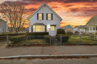 24 Cottage Street, Taunton, MA 02780 - Photo 1