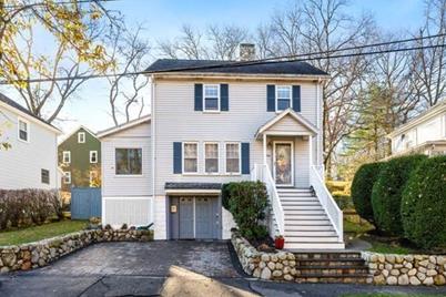 94 Hutchins Rd, Medford, MA 02155 - Photo 1