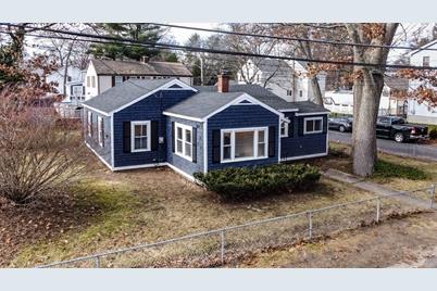 34 Bay State Rd, Tewksbury, MA 01876 - Photo 1