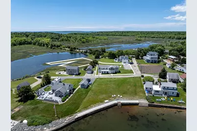 16 Shoreview Ave, Mattapoisett, MA 02739 - Photo 1