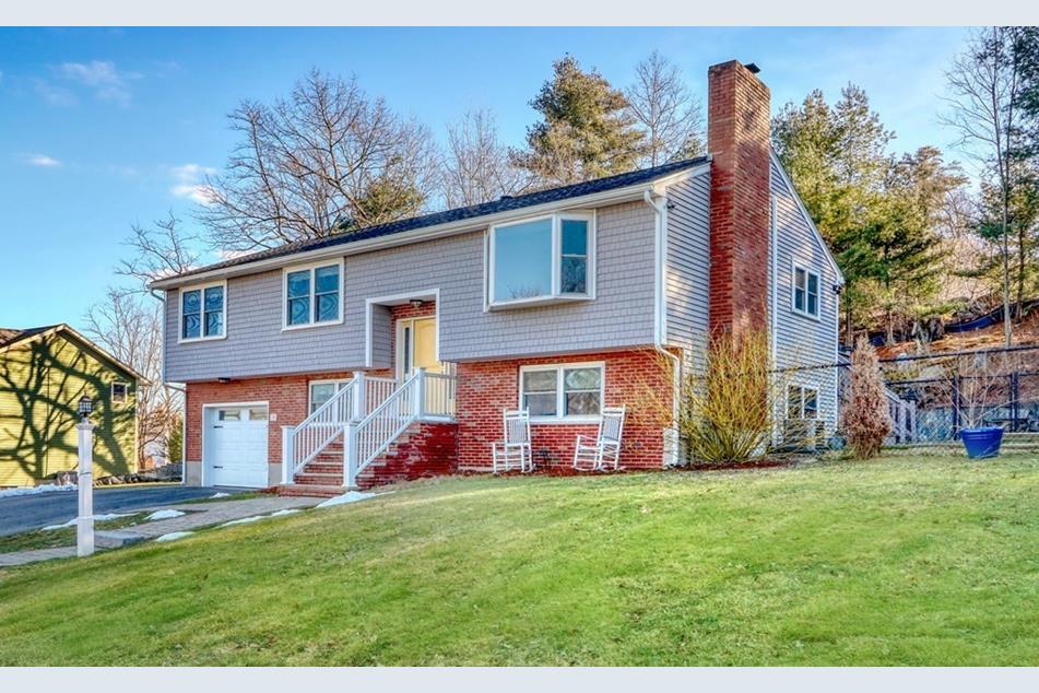 10 Morningside Dr, Woburn, MA 01801 MLS 73193746 Coldwell Banker