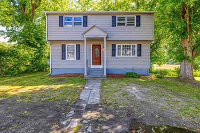 1524 Gar Hwy, Swansea, MA 02777 - Photo 1