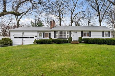 101 Chiswick Street, Longmeadow, MA 01106 - Photo 1