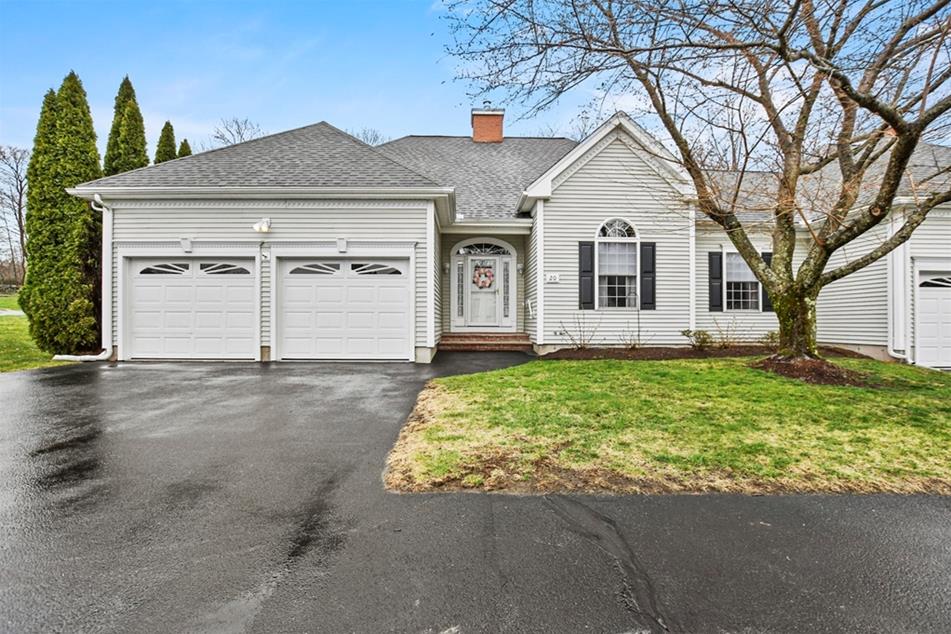 20 Holly Ln 20, Dracut, MA 01826 MLS 73225624 Coldwell Banker