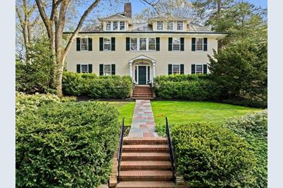 44 Montvale Rd, Newton, MA 02459 - MLS 73234801 - Coldwell Banker