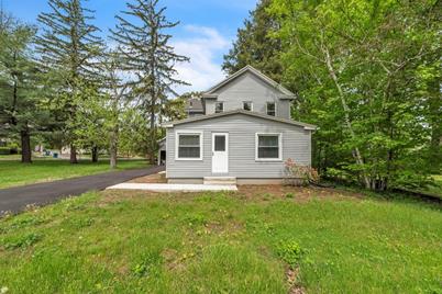 262 Kings Hwy, West Springfield, MA 01089 - Photo 1