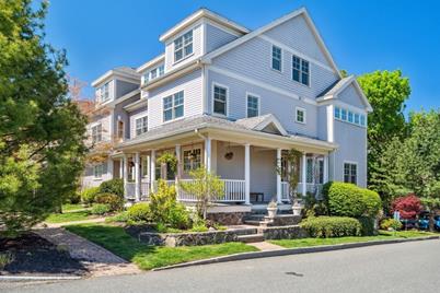 1 Intrepid Circle #1, Marblehead, MA 01945 - Photo 1