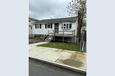 146 Dolphin Ave, Revere, MA 02151 - Photo 1