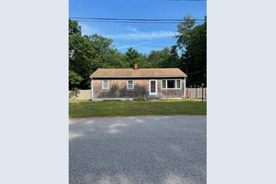 2 Helen St, Wareham, MA 02576 - Photo 1