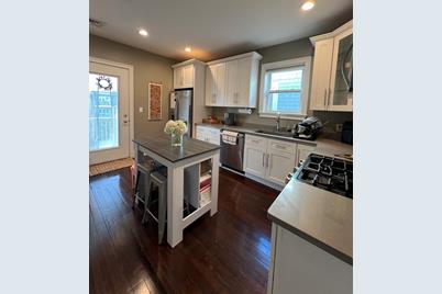 686 E. Eighth St. #3, Boston, MA 02127 - Photo 1