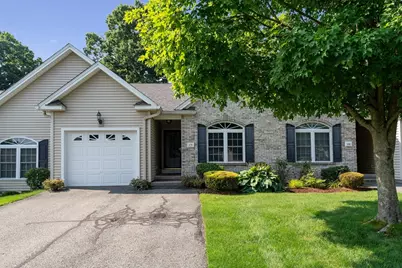 170 Canterbury Way #170, West Springfield, MA 01089 - Photo 1