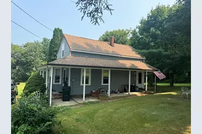 193 Linden St, Swansea, MA 02777 - Photo 1