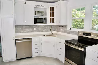 165 Court St, Plymouth, MA 02360 - Photo 1