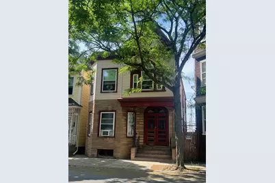 818 Saratoga St, Boston, MA 02128 - Photo 1