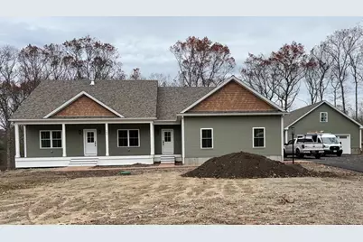 680 Pine St, Seekonk, MA 02771 - Photo 1